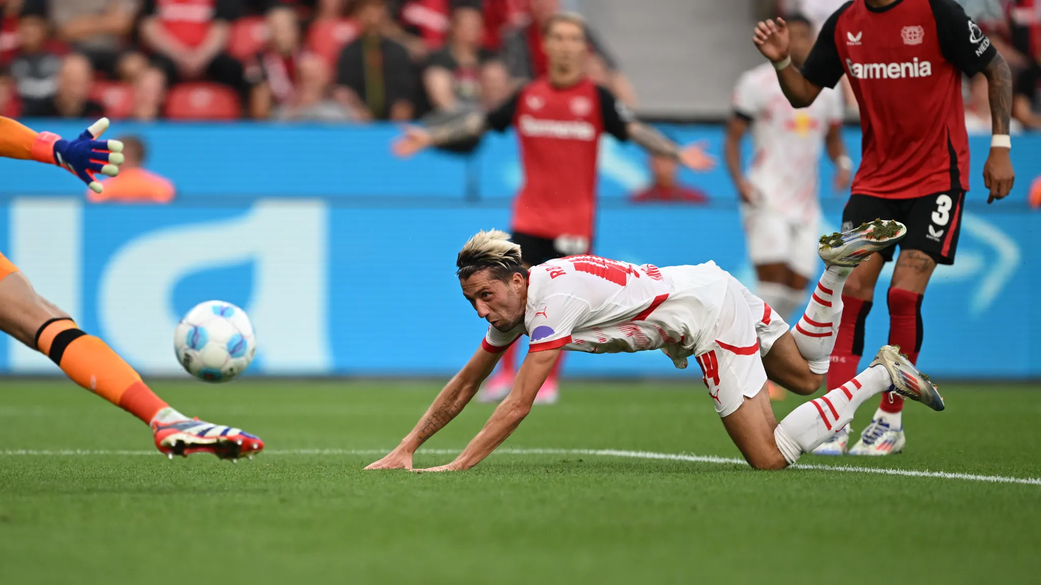 Kevin Kampl netzt per Flugkopfball ein