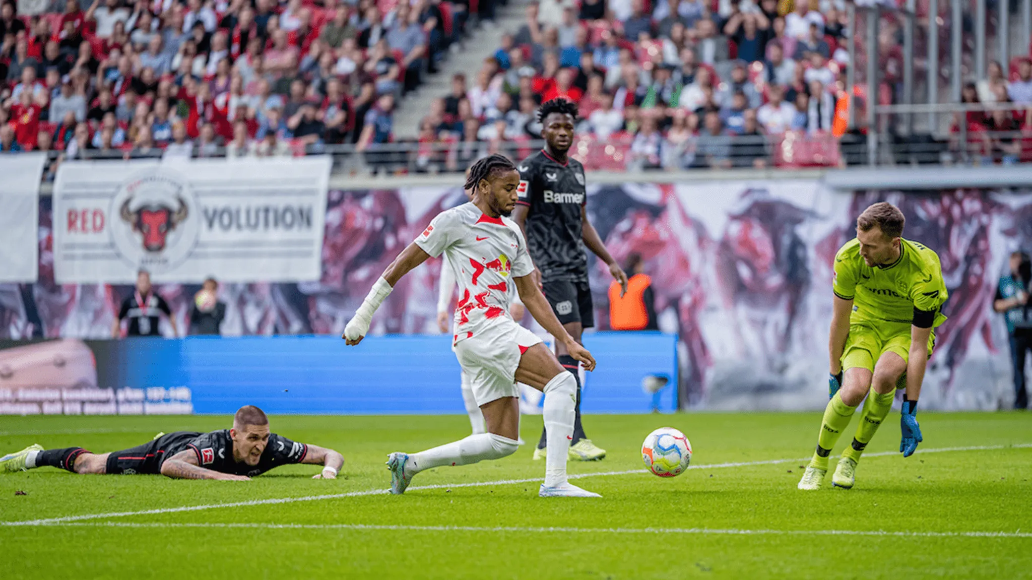 Christopher Nkunku beim Torschuss.