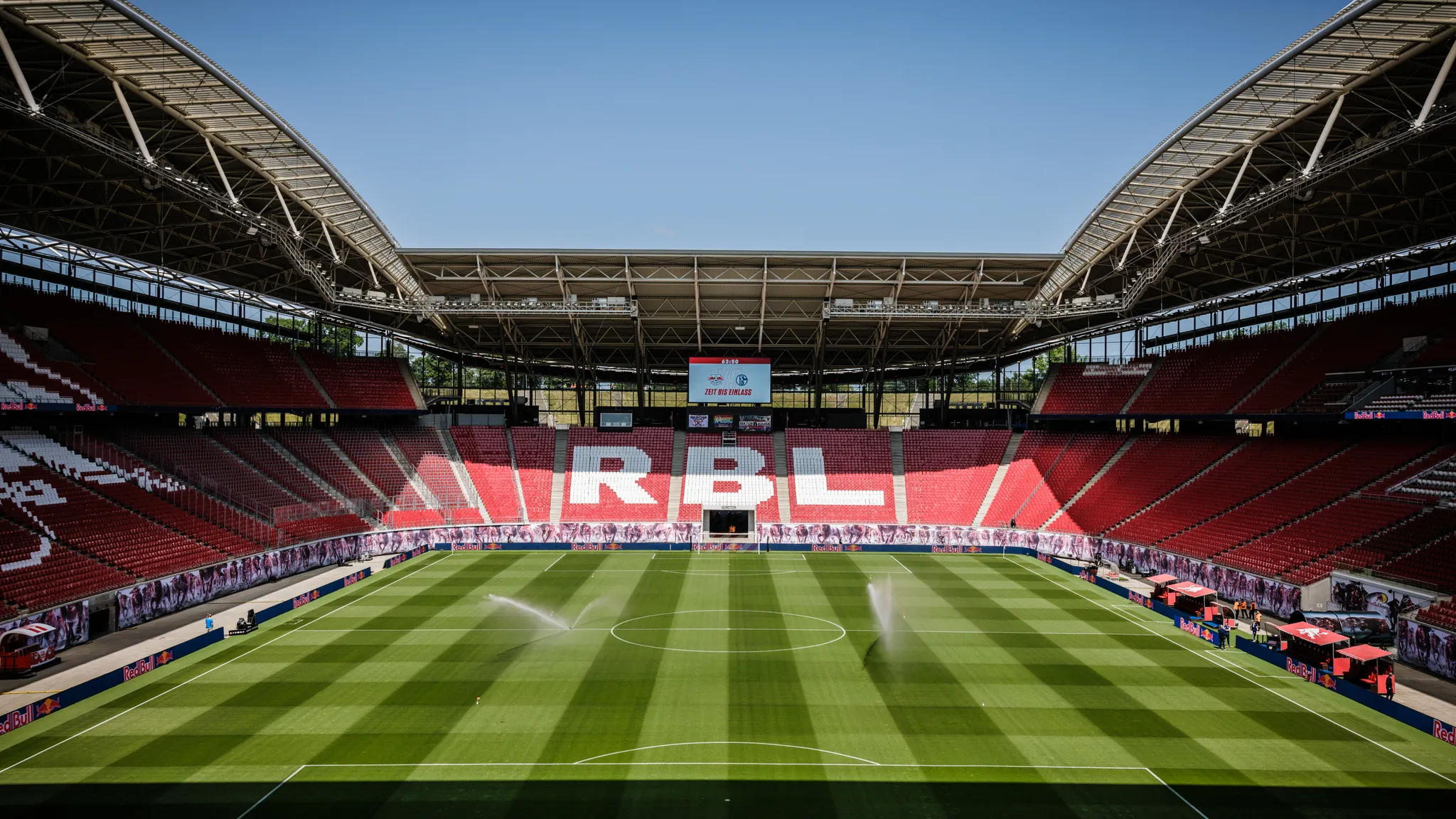 Die Heimstätte von RB Leipzig: Einblick in die Red Bull Arena