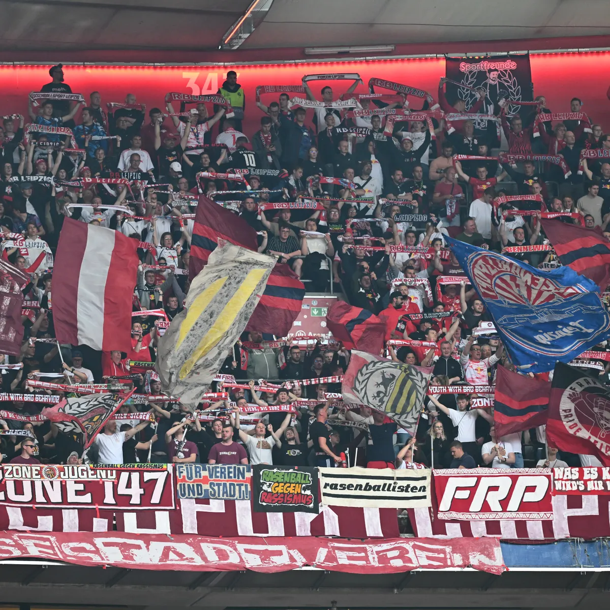 Knapp 5.000 RBL-Fans haben sich mit auf den Weg nach München gemacht.