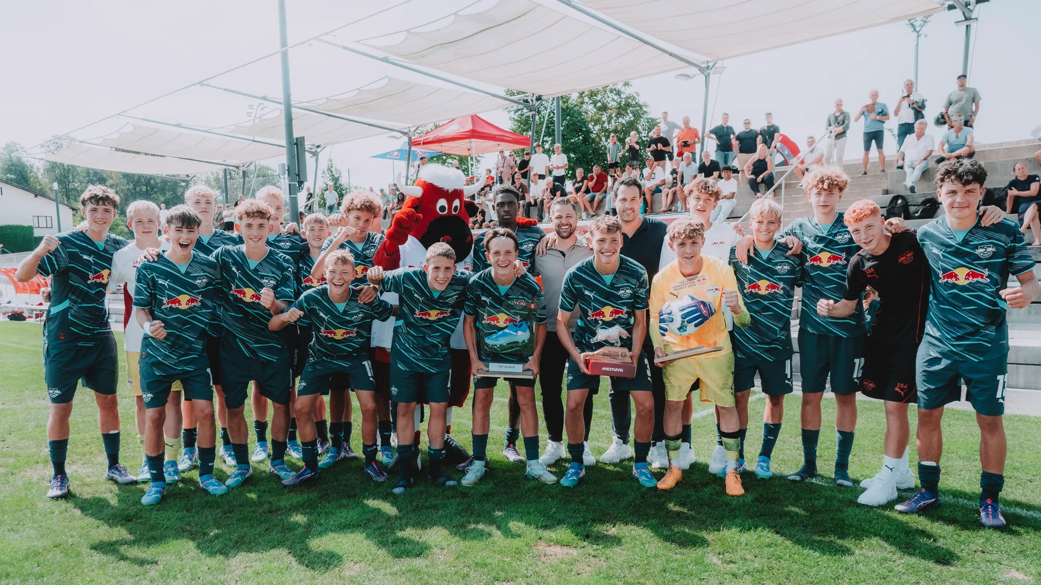 Die U16 von RB Leipzig feierte den zweiten Platz in Salzburg. 