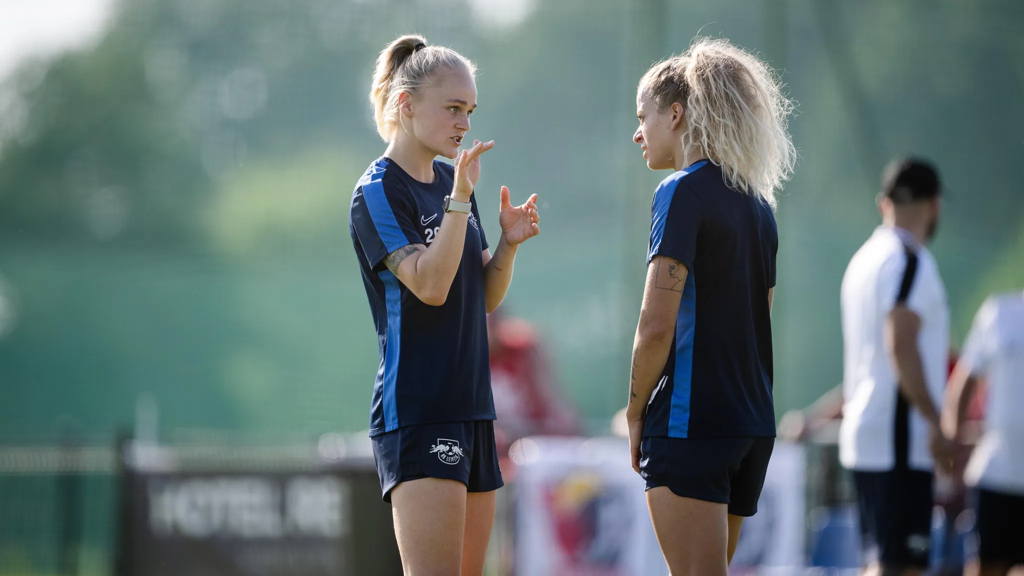 Victoria Krug und Jenny Hipp kennen sich schon aus der Abiturklasse.