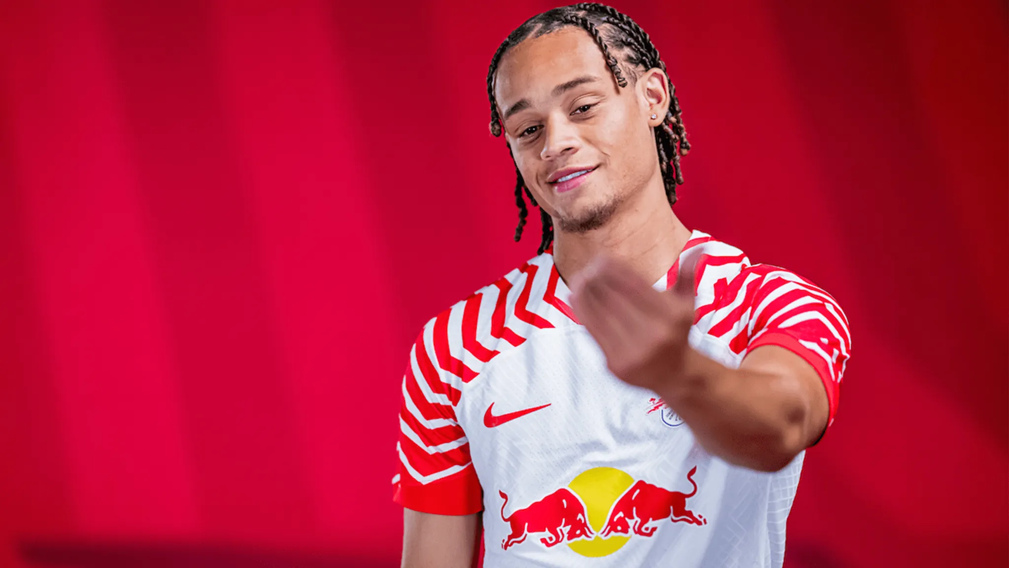 Xavi Simons im Trikot von RB Leipzig.