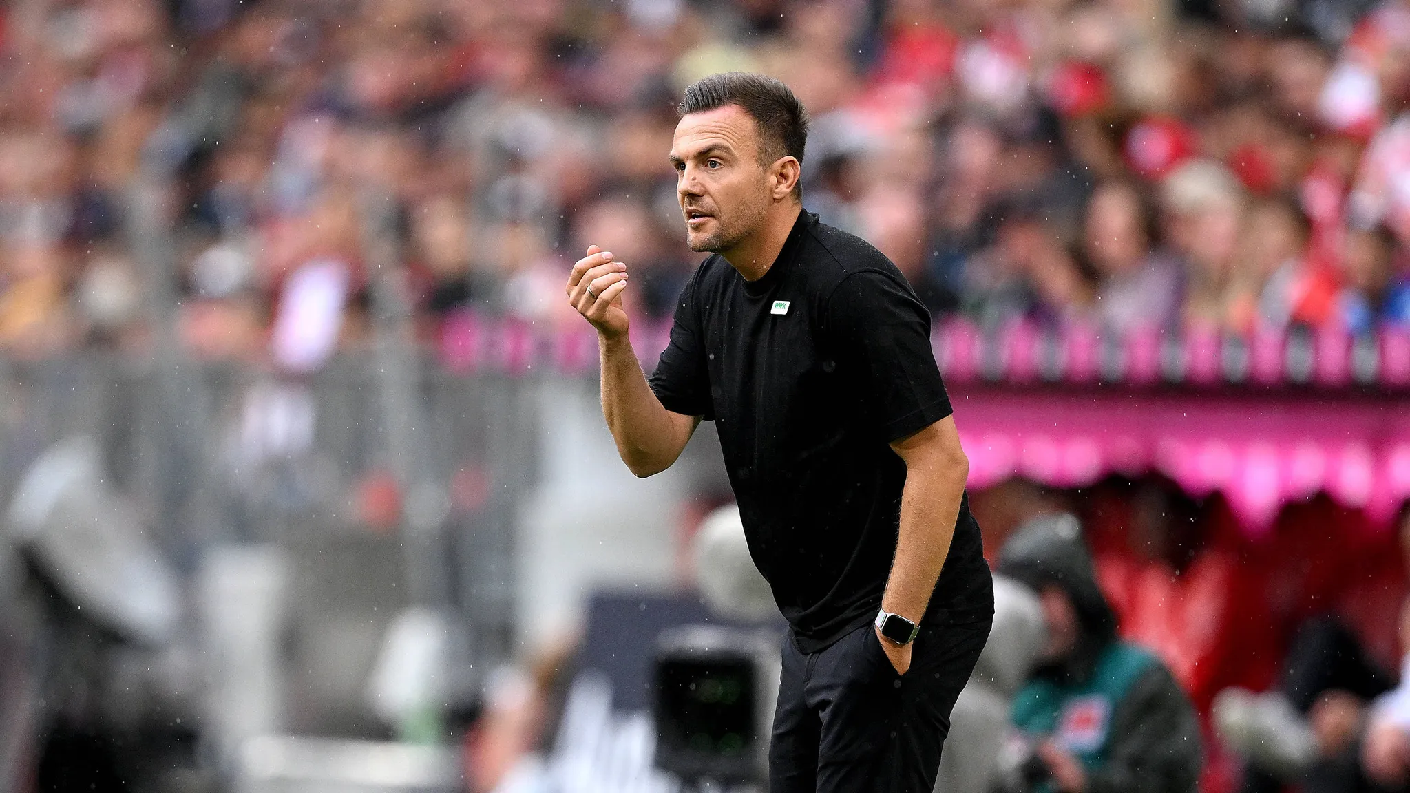 Enrico Maaßen geht mit dem FCA in seine zweite Saison als Bundesliga-Trainer.