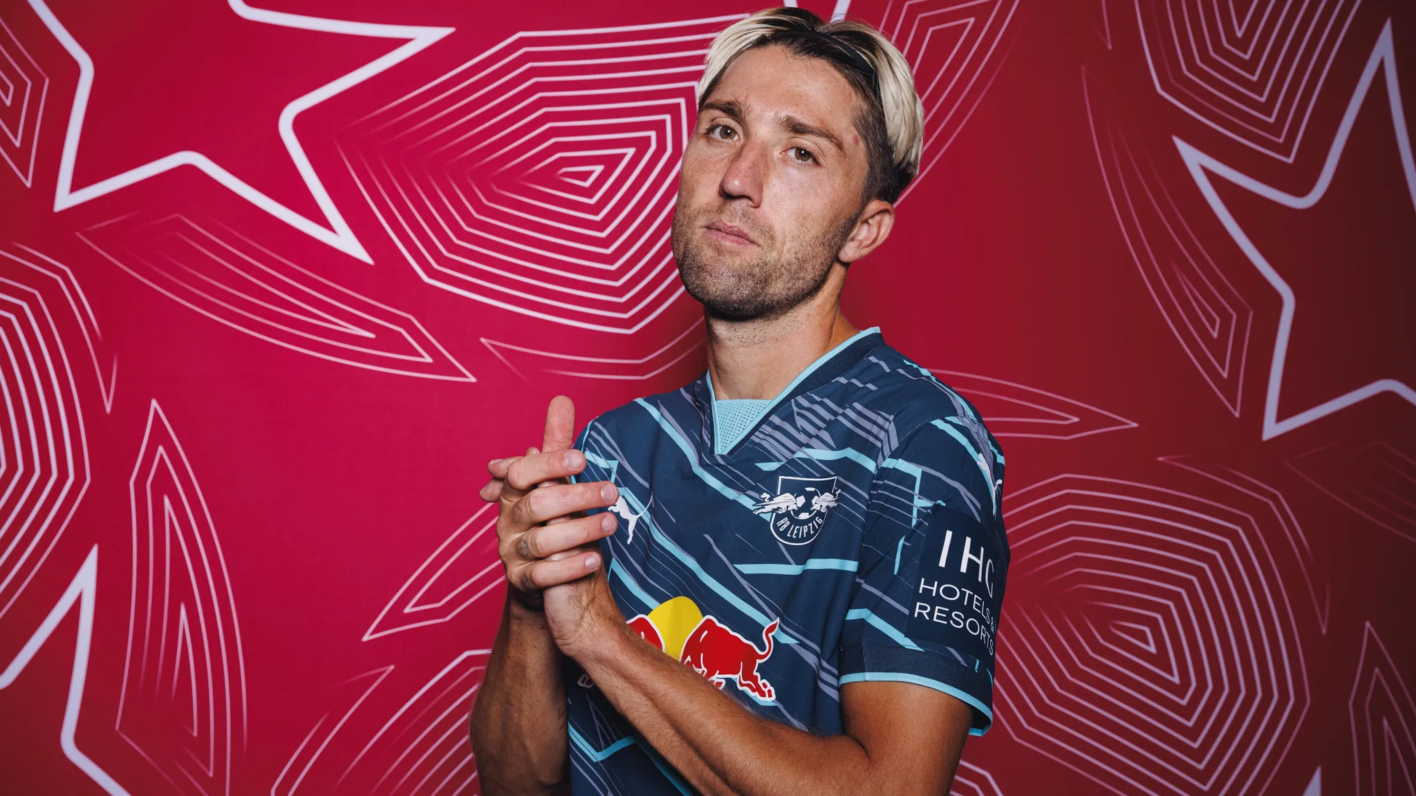 Kevin Kampl trägt das neue 3. Jersey von PUMA.
