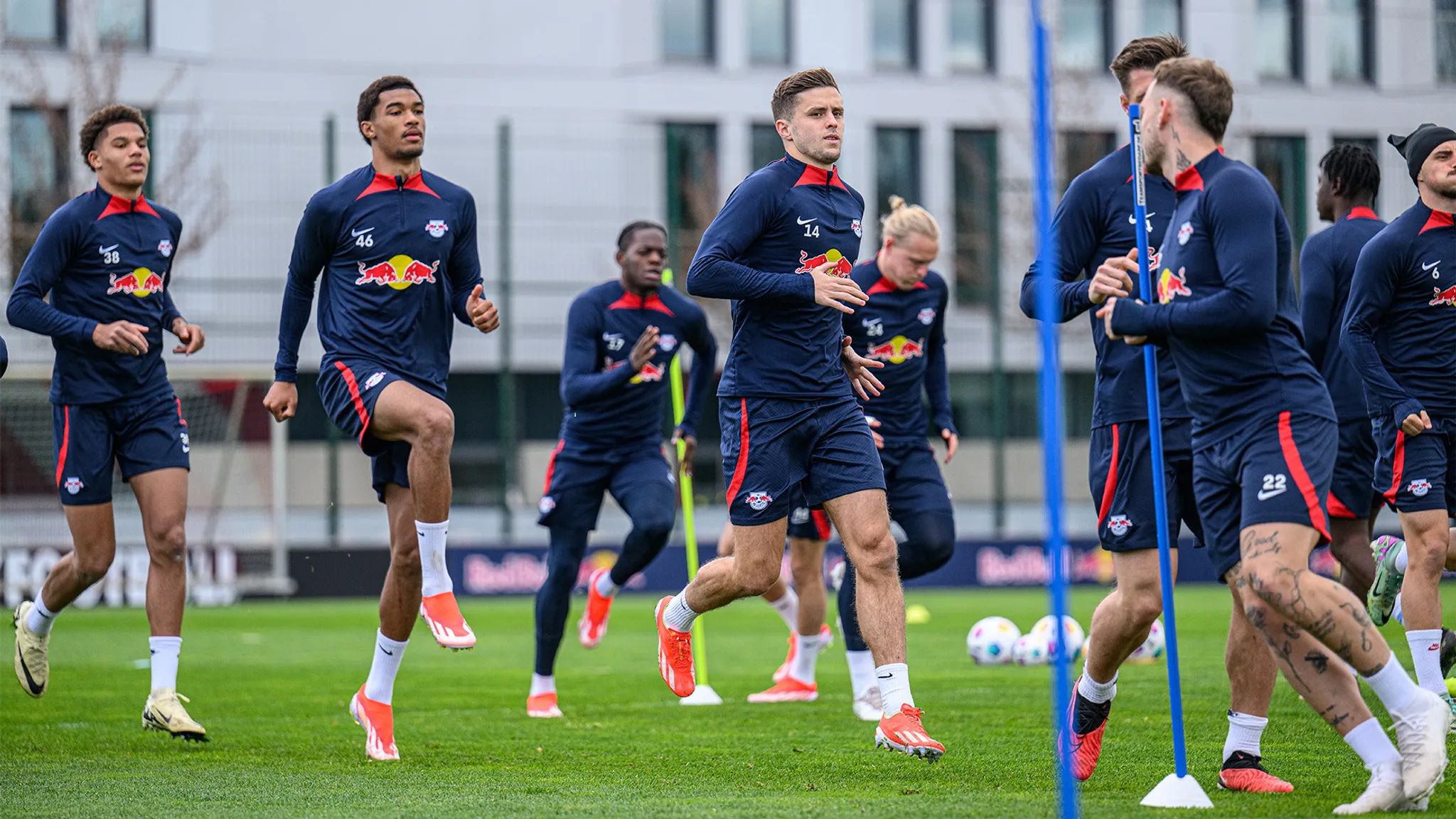 Das Team von RB Leipzig beim Öffentlichen Training am Cottaweg.