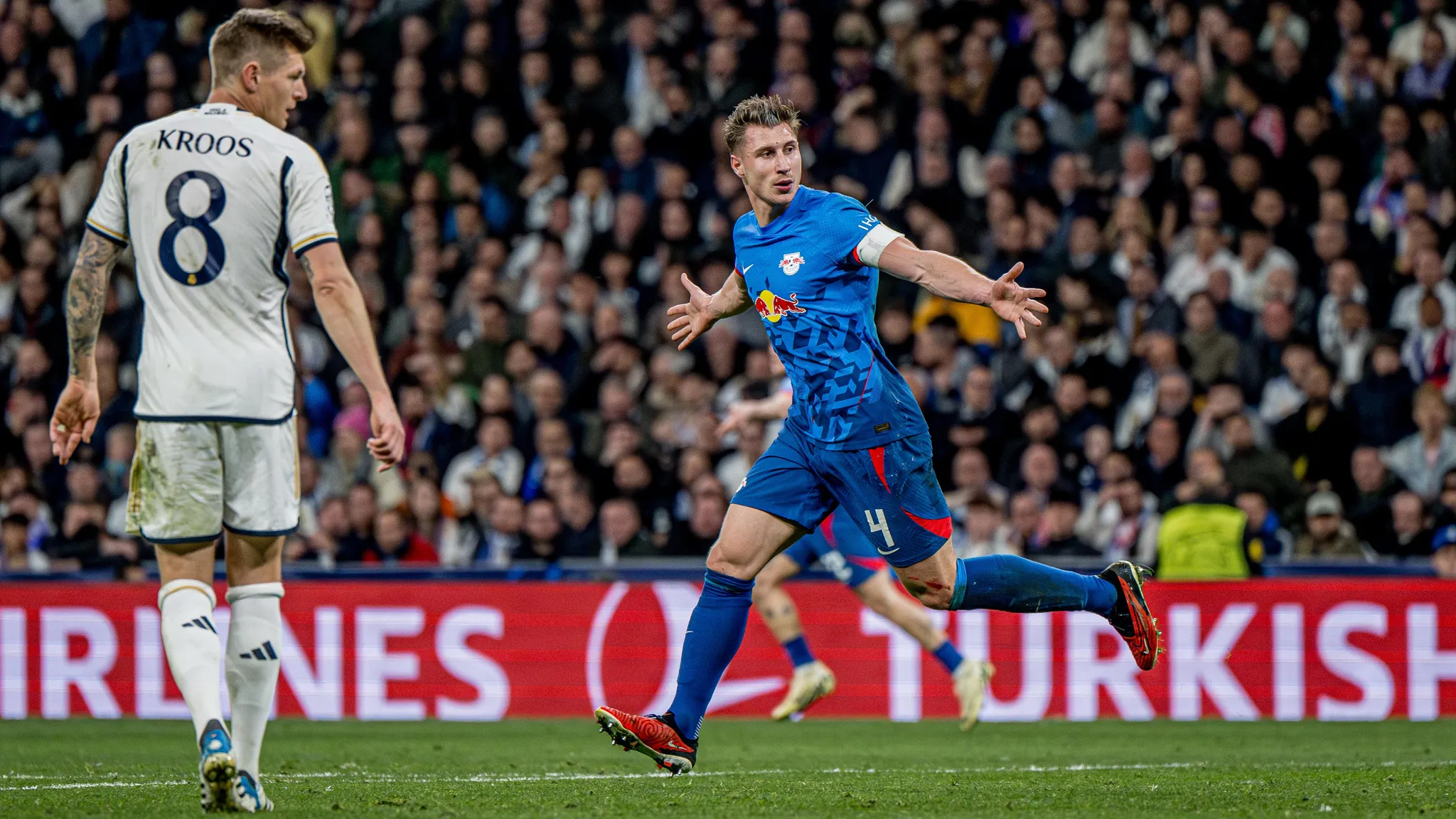 Willi Orban bejubelt seinen 28. Pflichtspieltreffer für RBL - im Champions League-Duell mit Real Madrid (1:1).