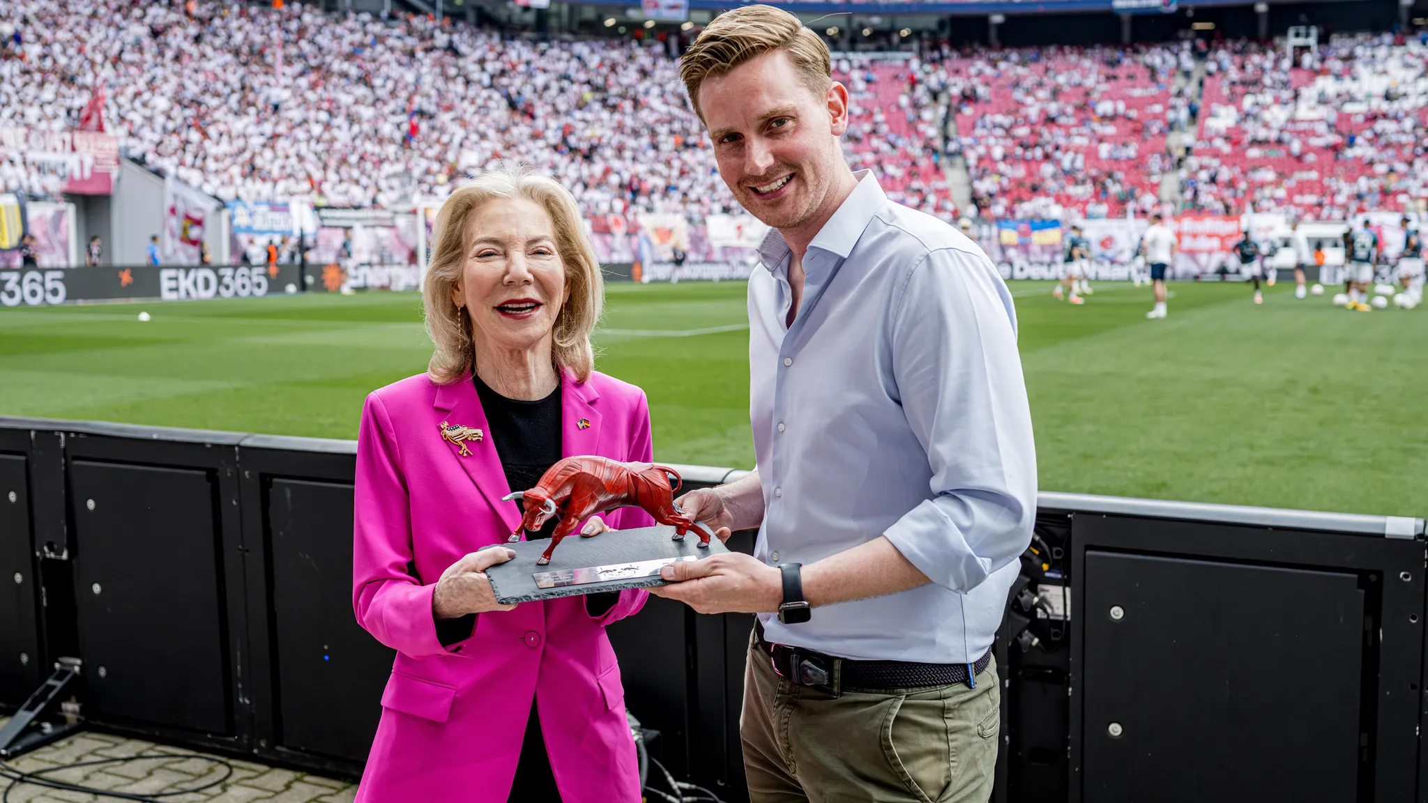 US-Botschafterin Dr. Amy Gutmann zu Gast bei RB Leipzig