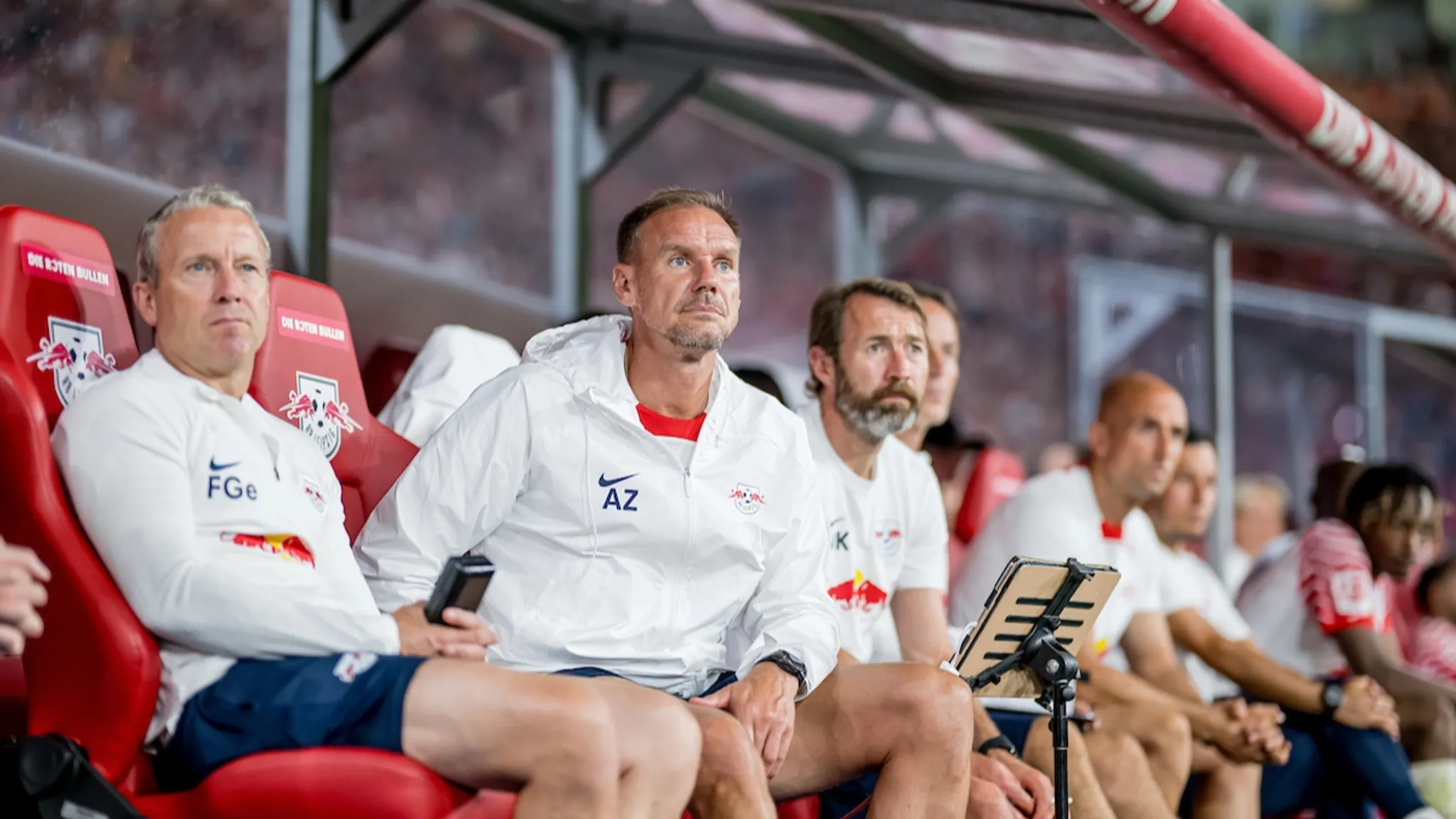 Frank Geideck, Alexander Zickler und Marco Kurth auf der RBL-Trainerbank.