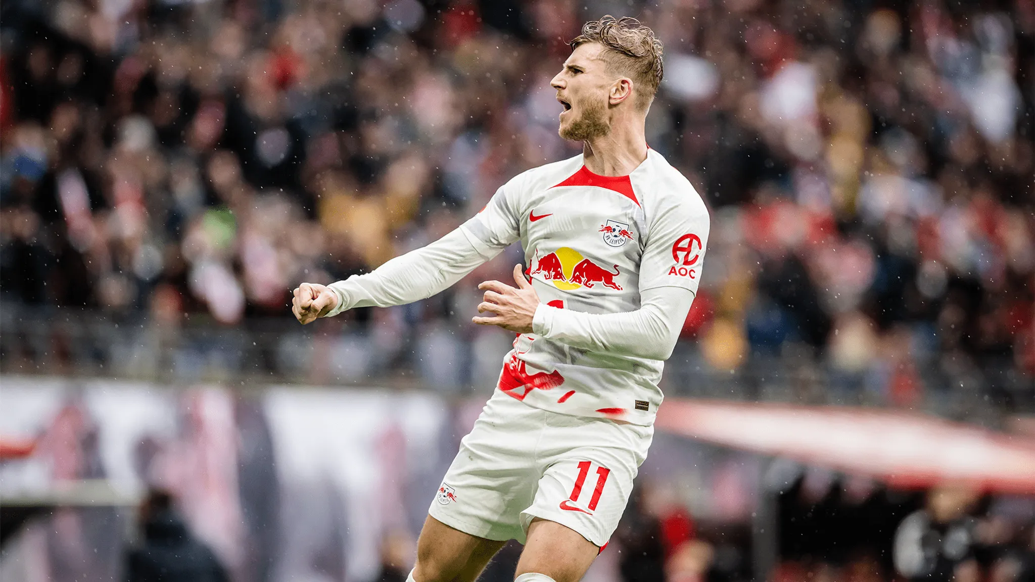 Timo Werner celebrates his 100th Bundesliga goal in the win over FC Augsburg
