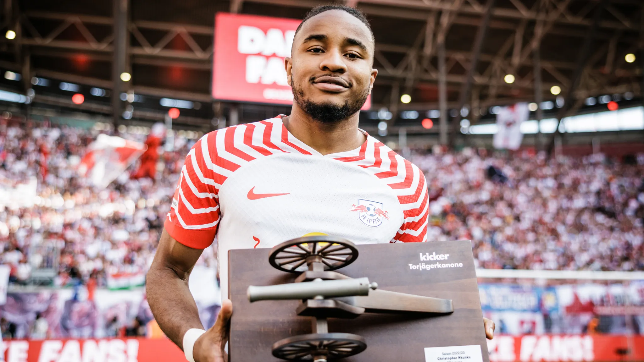 Christopher Nkunku scored twice in the last game of the 2022/23 season against FC Schalke 04 and took the top scorer in the Bundesliga with 16 goals.