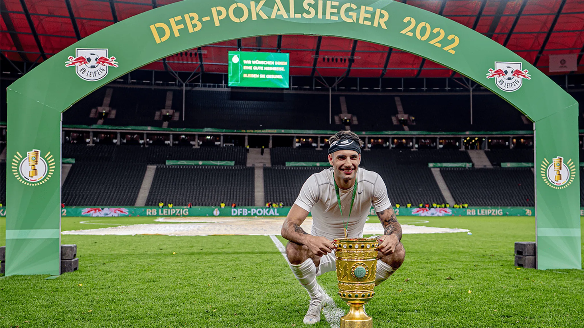 Dominik Szoboszlai nach dem DFB-Pokalsieg 2022.