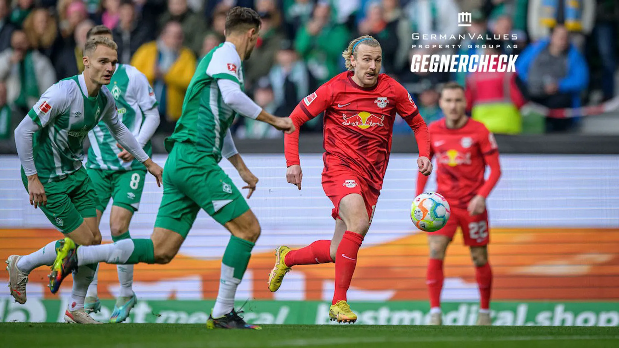 Emil Forsberg von RB Leipzig im Duell gegen Werder Bremen