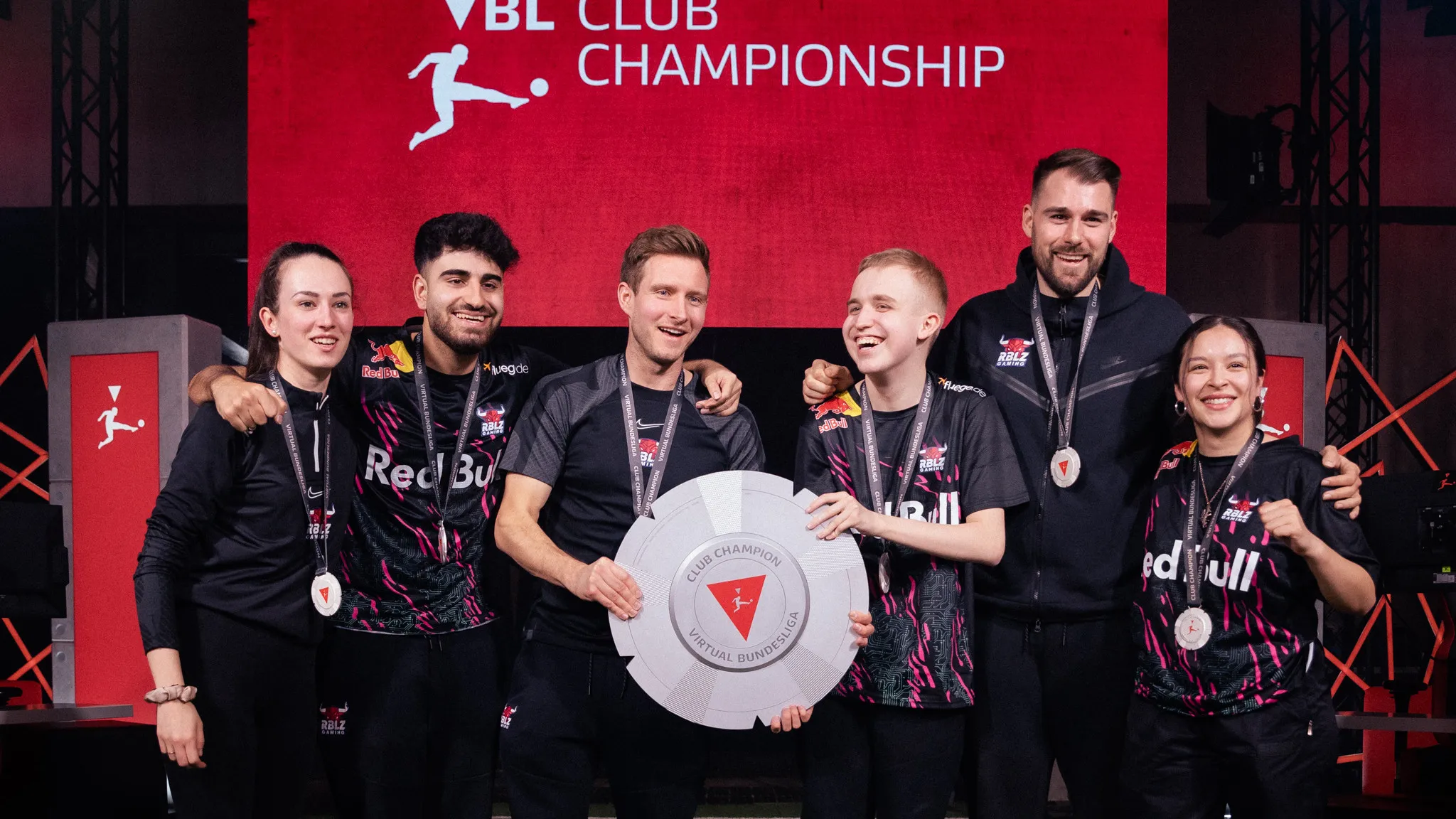 Anders Vejrgang, Umut Gültekin and Richard Hormes successfully defended the VBL title at the final in Cologne